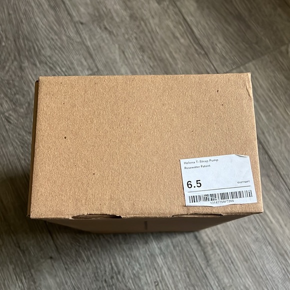 NWT REFORMATION Helena T-strap Pump, Rosewater, size 6.5 - Picture 10 of 11